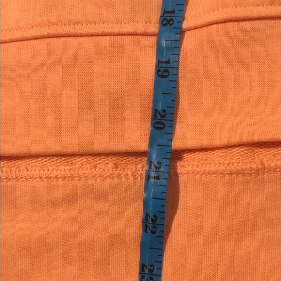 NWT PUMA Sweatshirt Peach Rose High-low Crew Neckline Sweatshirt - Picture 7 of 9